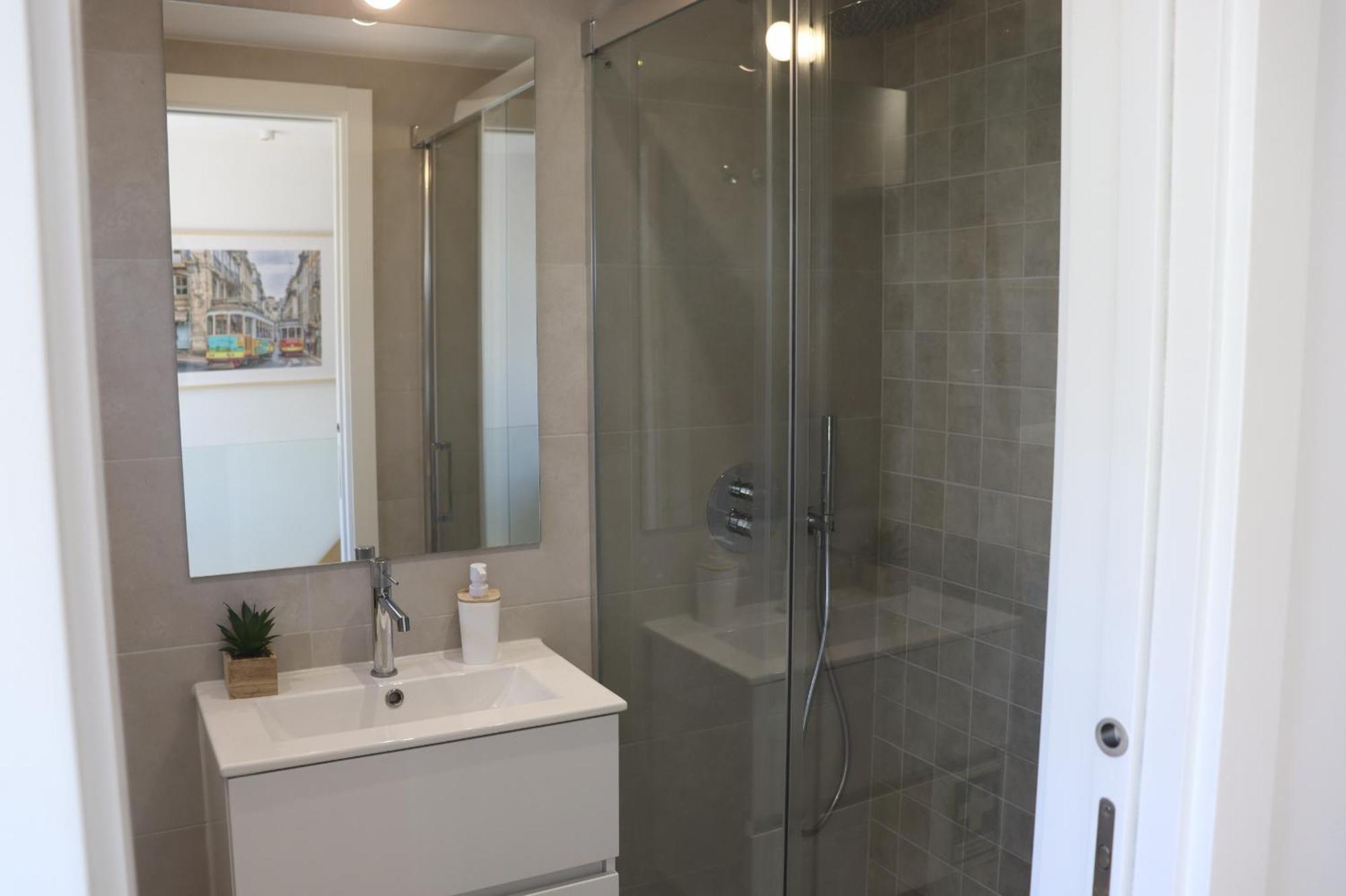 Lisbon, T2 Renewed Duplex With River View, Beato, 리스본 외부 사진